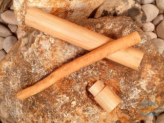 a bamboo toothbrush holder with thick miswak